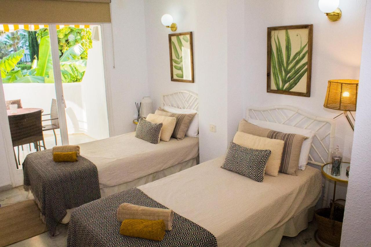Benalgolf Lovely Apartment In Benalmadena With Sea Views, Excellent Wifi Connection, Private Backyard With Bbq Exterior foto