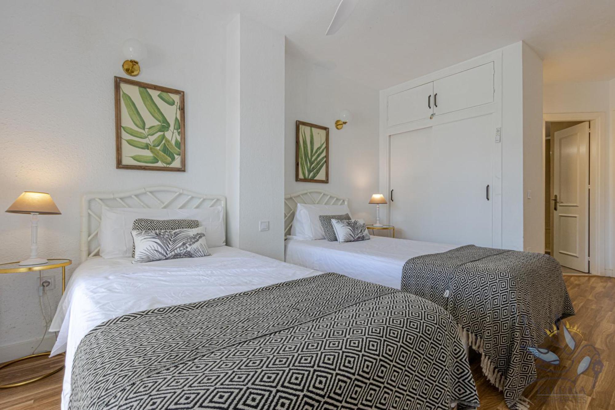 Benalgolf Lovely Apartment In Benalmadena With Sea Views, Excellent Wifi Connection, Private Backyard With Bbq Exterior foto